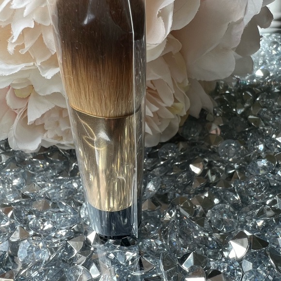 CHANEL SUBLIMAGE KABUKI BRUSH - NEW 💫 - Picture 5 of 5